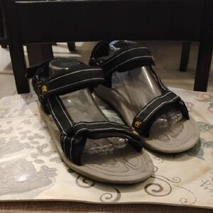 CAMEL CROWN  Size 11 U S . Men